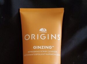 Origins GinZing Energizing Scrub Cleanser - Vibrant Orange